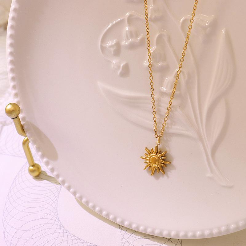 18k Gold Titanstahl Sonnenblumen Anhänger Halskette - Vielseitiger Luxusschmuck