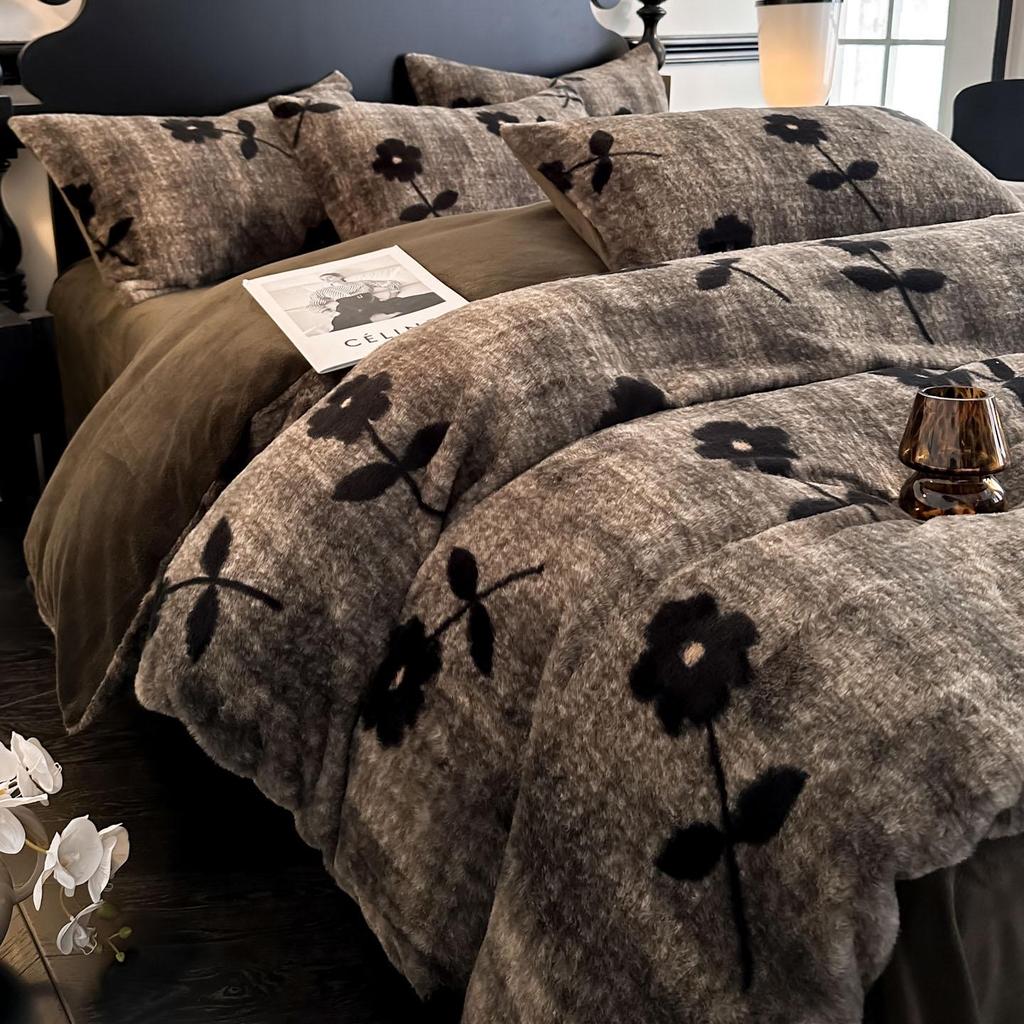 Premium Leopard Print Velvet Fleece 4-Piece Set: Winter Stain-Resistant, Double-Sided Coral Fleece, Warm Duvet Cover Bed