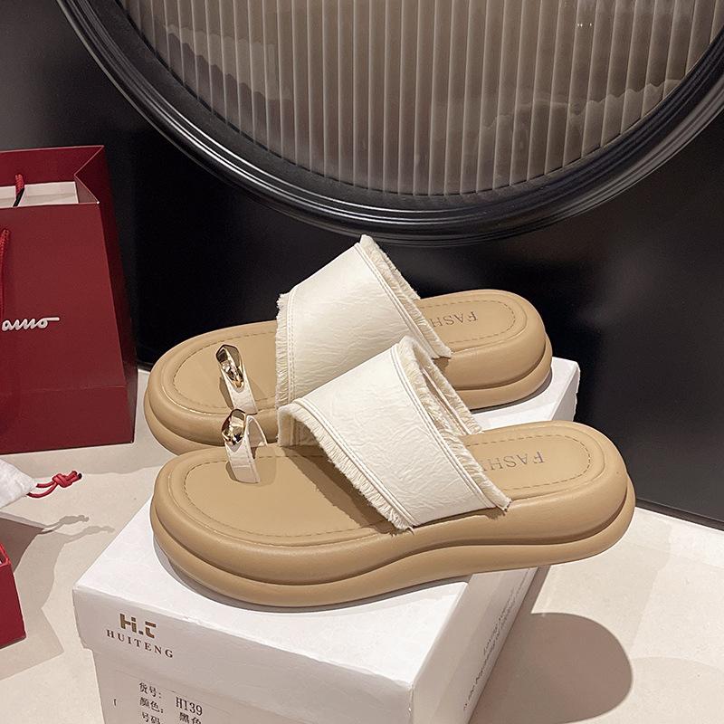 

Жемчужный пляж Летние женские универсальные прохладные шлепанцы Новые носки Фея Толстая подошва Ветрозащитная обувь Маффин 40 бежевый