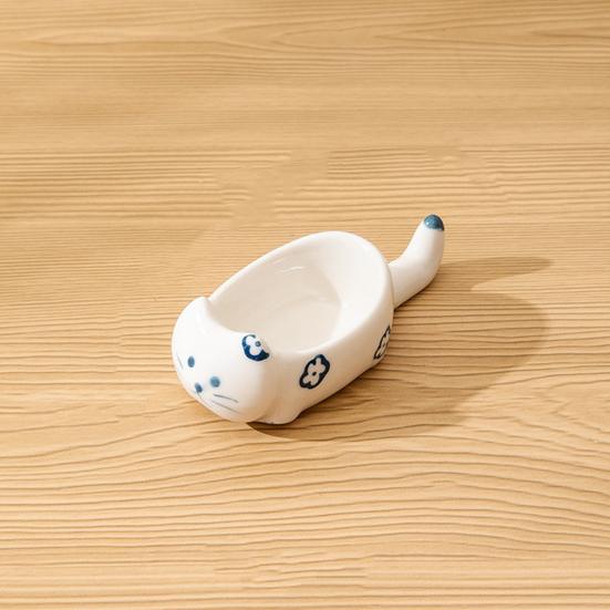 Soy Sauce Dish Cat-Shaped Mini Dipping Bowl Cute Ceramic Plate for Oil Salt Vinegar Sushi Butter Chili Jam Condiments Appetizers