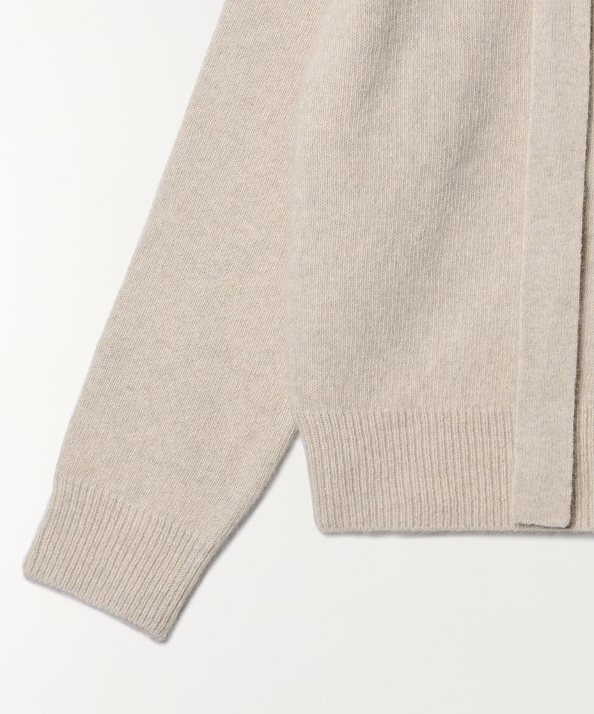 TTUDEMENT V-Neck Muffler Knit Top Light Gray