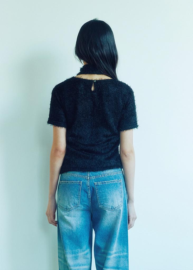 KOOKEESEE Hairy Fabric Round Neck Top (Black)