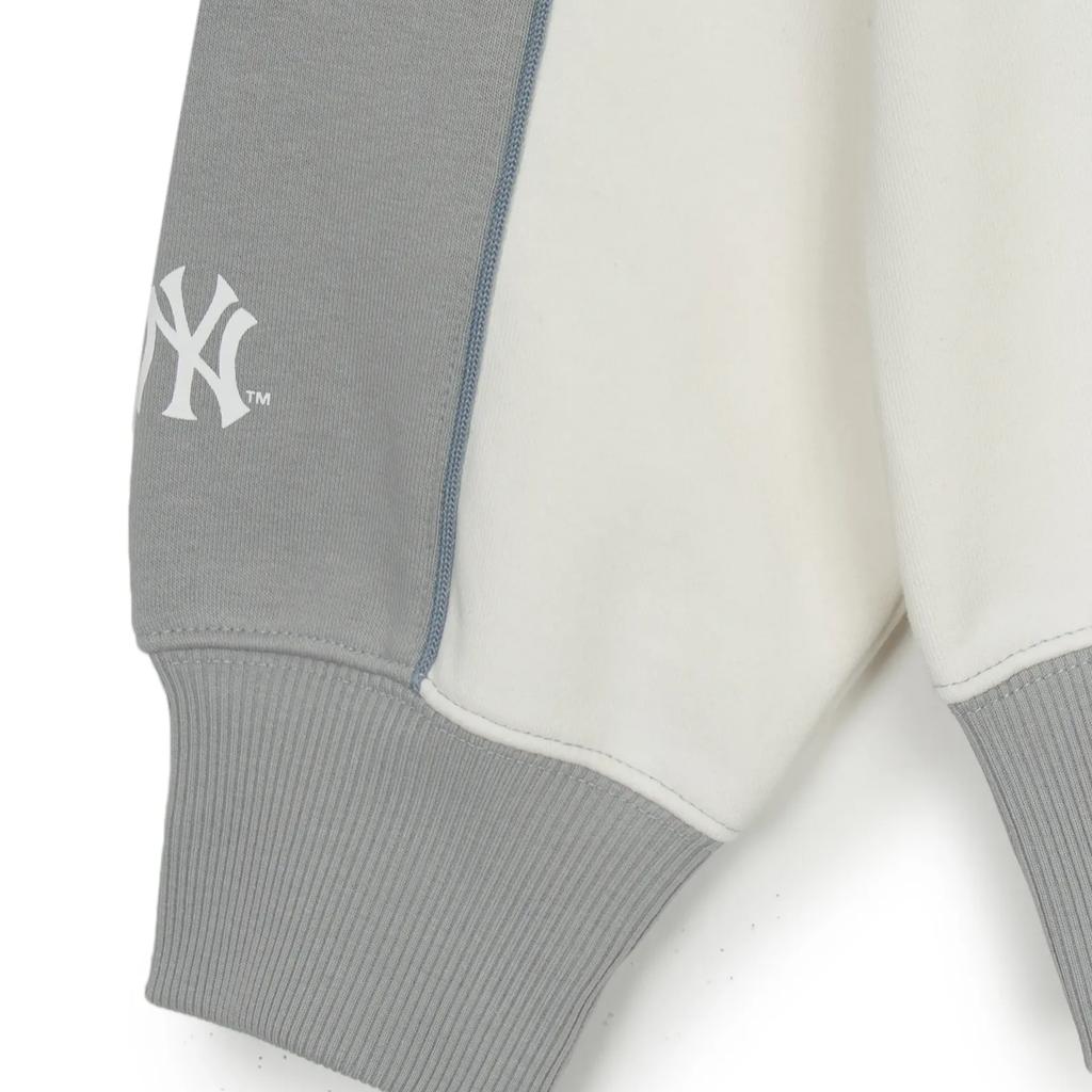 New MLB New York Yankees Sweatshirt Men's Light Gray 3AMTV0251-50GRL