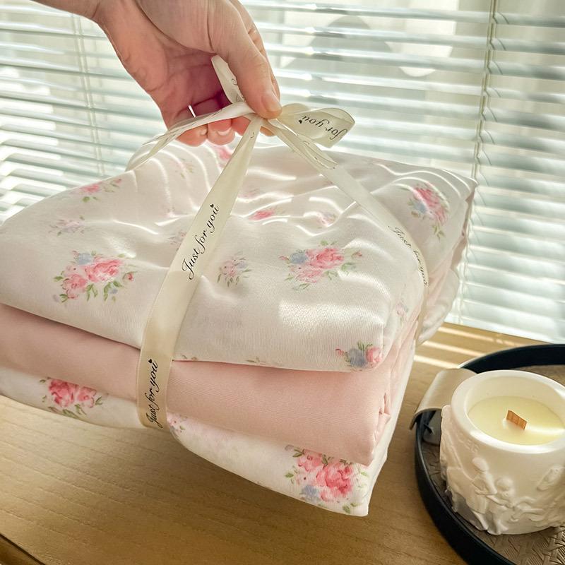 Class A Knitted Cotton Washed Double Yarn 4-piece Set Of Small Floral Comforter Set Hosiery Style