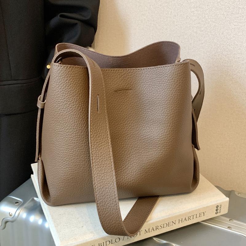 Premium texture fashionable simple small bag women's 2025 new trendy and popular bucket bag versatile messenger bag