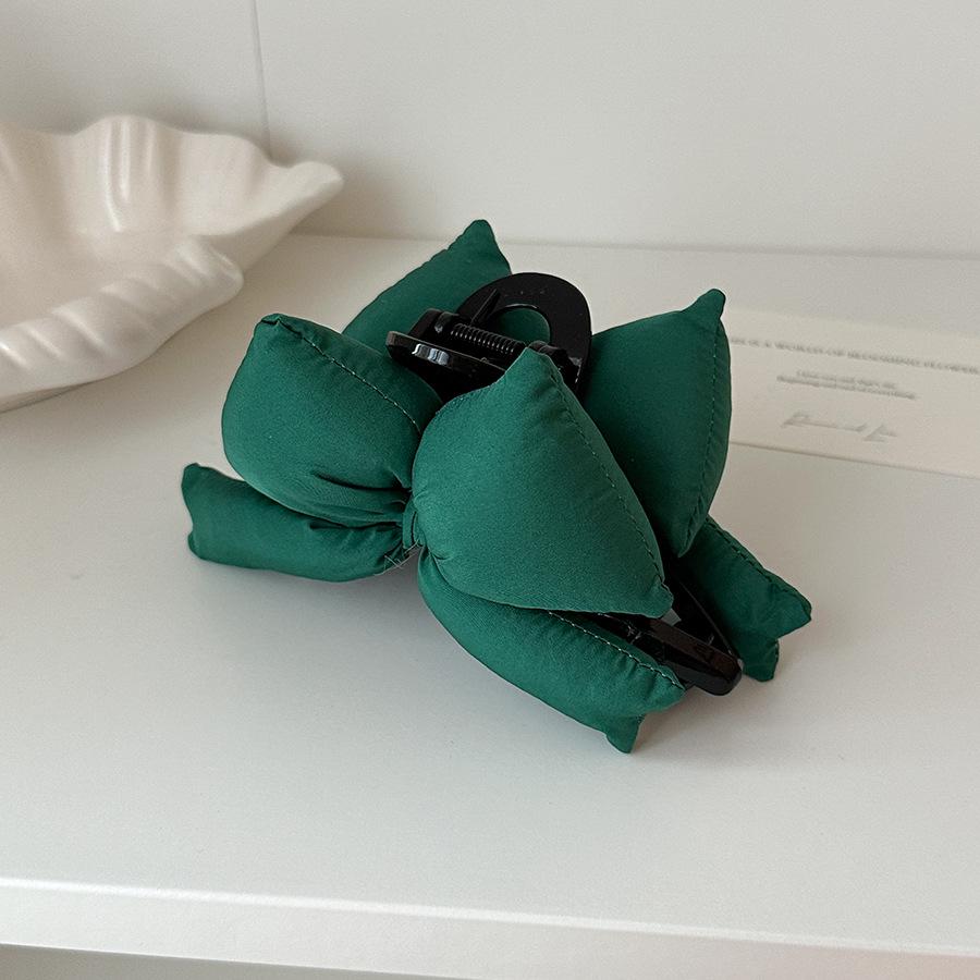 

Очаровательный большой головной убор с 3D-бантом, заколкой в виде акулы и цветочным украшением для волос