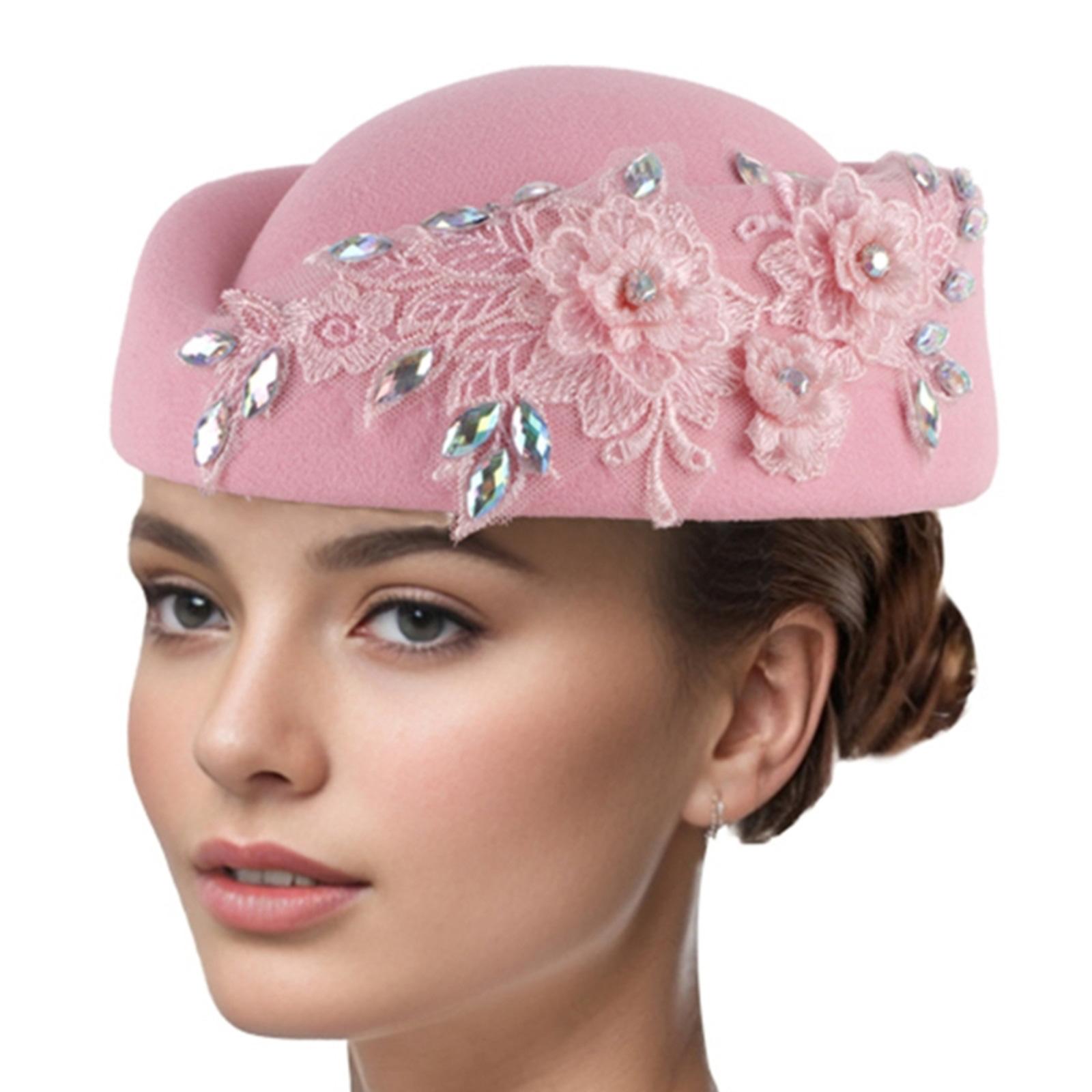 

Шляпка-фасинатор с цветком из стразов для чаепития, коктейльной вечеринки, женская шляпка-таблетка, ролевая шляпа-котелок для официального случая розовый