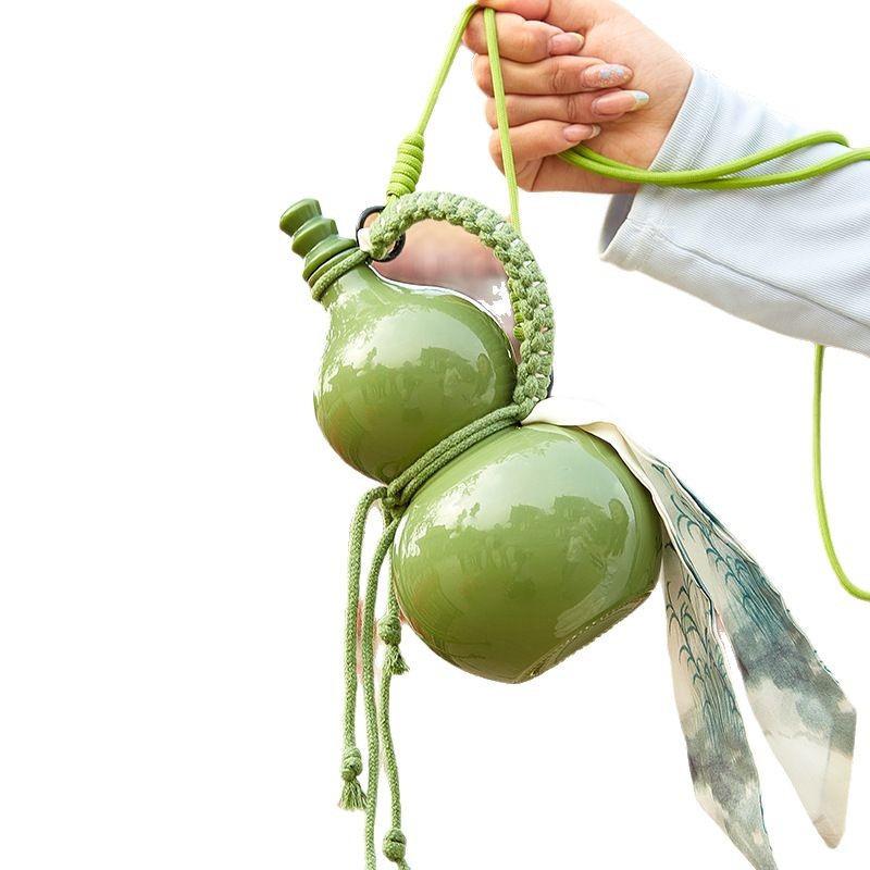 Creative Celebrity-Infused Gourd Glass Bottle for Liquor, Milk Tea, or Fruit Tea with Lid - Perfect Small Gift