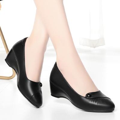 Moda Feminina Leve Salto Anabela Conforto Sapatos Primavera Outono Senhora Casual Sapatos Solteiros Exterior Bombas de Couro Preto