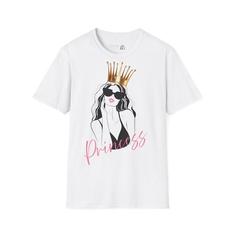 Crown Queen Princess Fashion Graphic T-shirt S