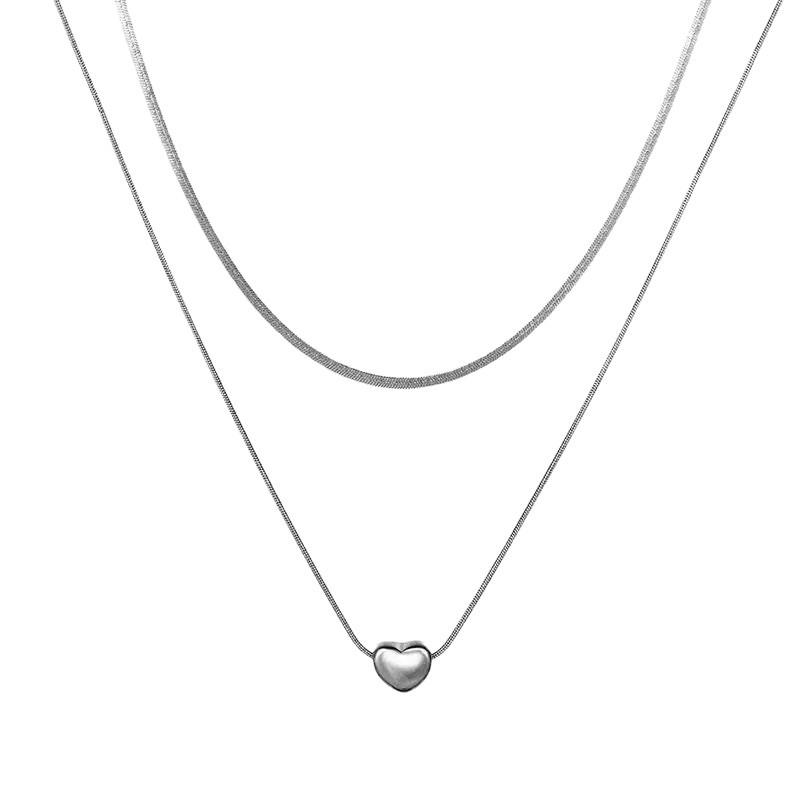 Heart-Shaped Snake Bone Double Layer Necklace, Lightweight Luxury Clavicle Chain for Women, High-End Feel Jewelry.