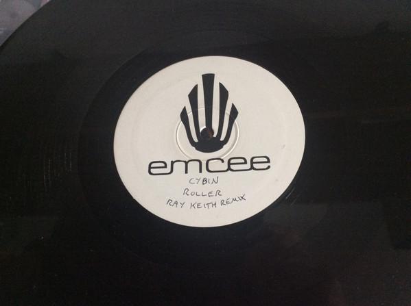 

12-дюймовая пластинка CYBIN Roller Remix Syphon EMCEE003 EMCEE RECORDING 2000 UK Dance Electronica Б/у
