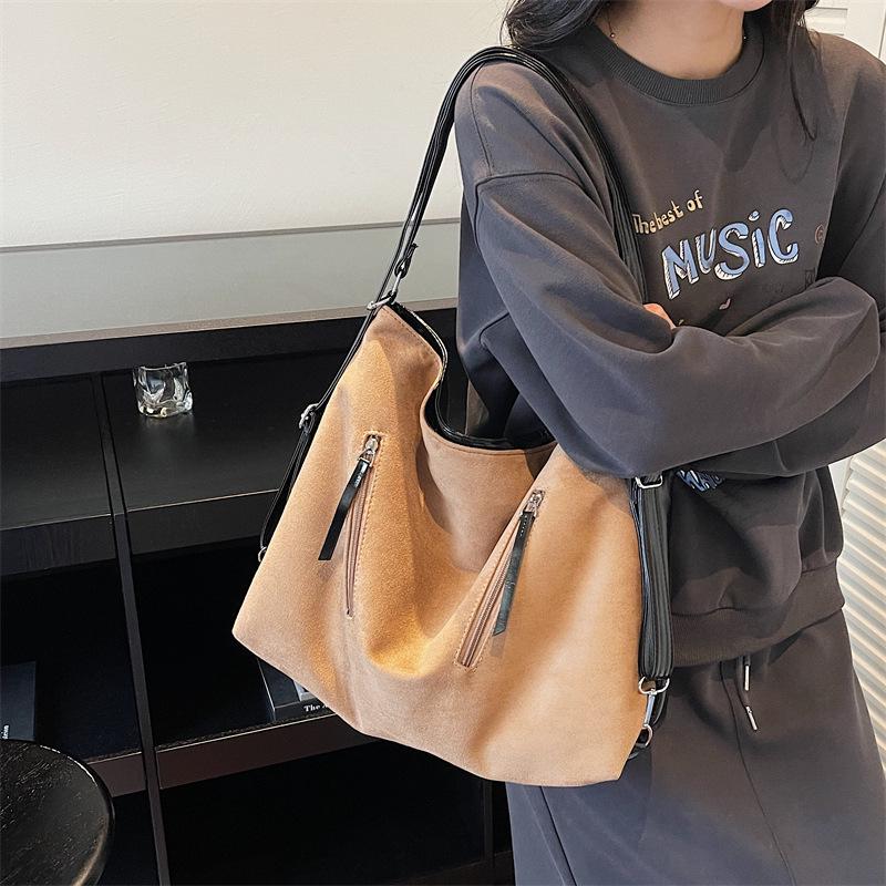 Retro 2025 Large Capacity Tote Bag: Stylish, Versatile Handbag for Women - Single Shoulder & Crossbody Carry