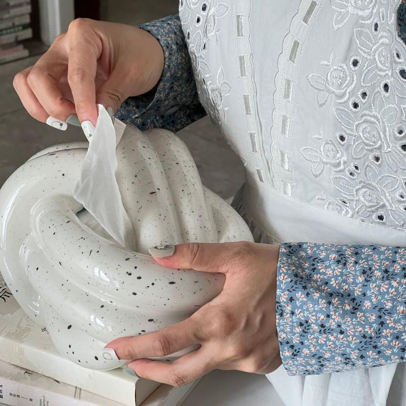 Useful Tissue Box Holder Decorative Dust-proof Ceramics Knot Shape Napkin Holder Box