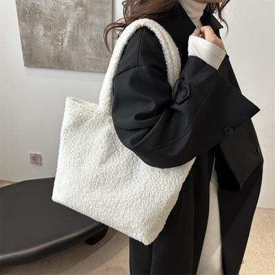 Korean Version of the New Casual Simple 2025 Plush Handbag Tote Bag Hand Carry Vegetable Basket Fashion Hand Carry Women's Bag