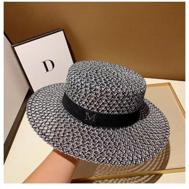 French small fragrant black and white hollow flat top straw hat women's summer British style temperament top hat travel vacation sun protection hat