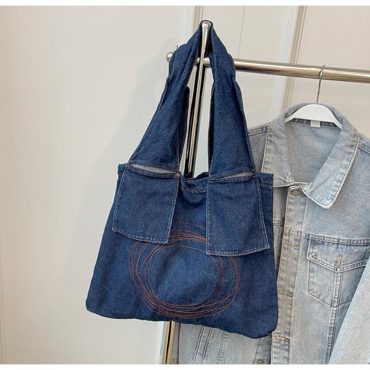 

Женская сумка новая литературная женская большой вместимости модная на плечо портативная сумка-мессенджер тоут