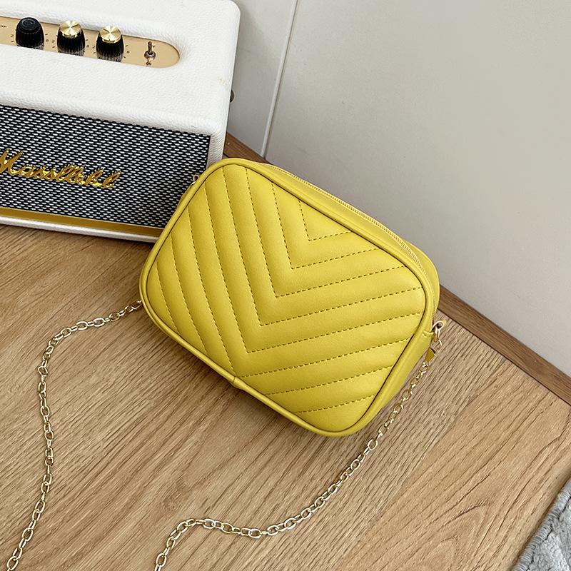 Rhombus Embroidery Thread Bag Women's New Retro Women's Bag Chain Messenger Bag Fashionable and Simple Small Square Bag