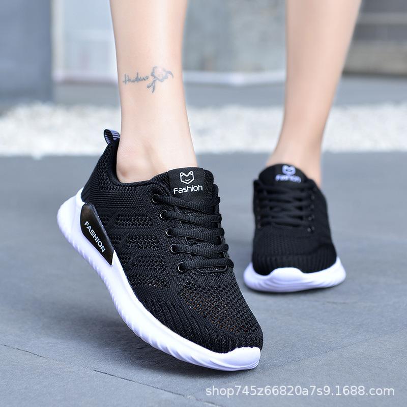 

Туфли для танцев Четыре Сезона Плоские Черные Туфли для квадратных танцев Мягкая Подошва Спортивная Обувь для танцев Аэробика Бег Туфли для танцев с привидениями Тренд 42