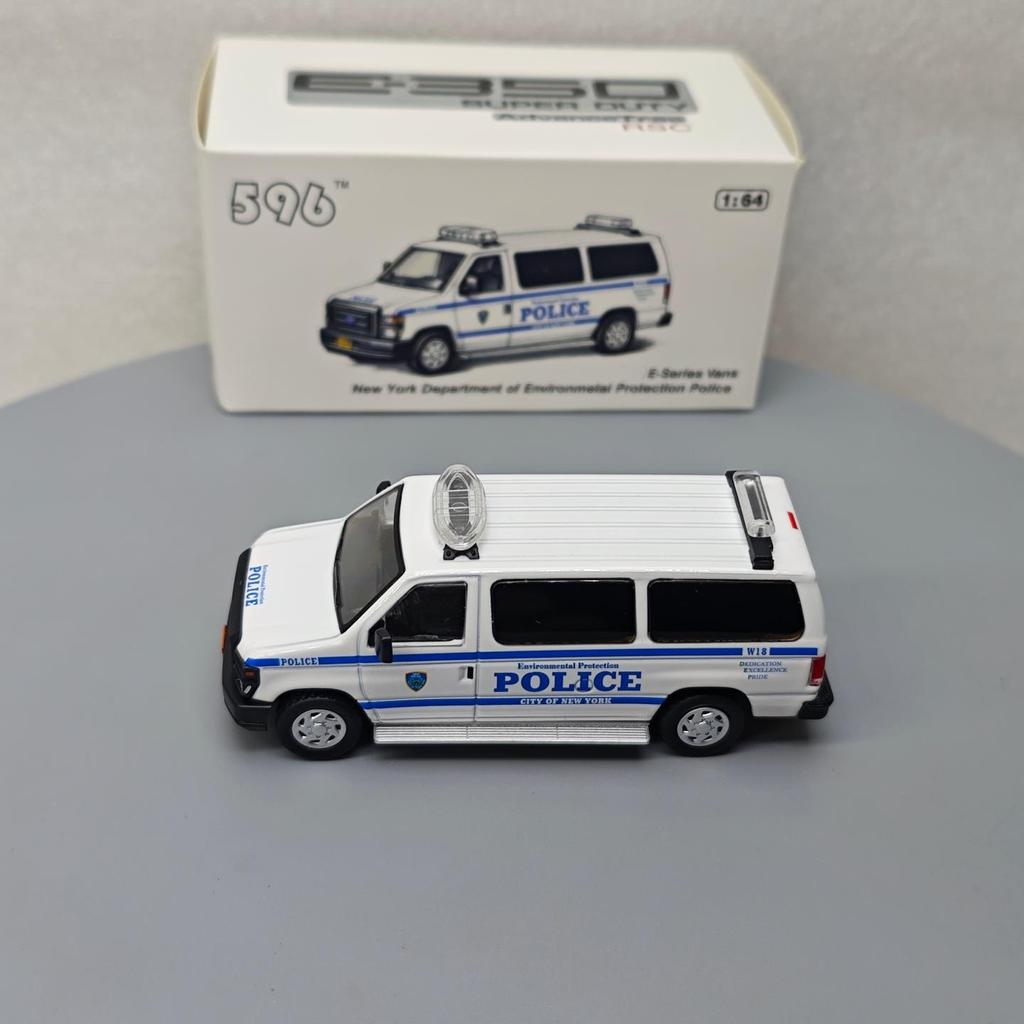 596 Model 1:64 Suburban H1 Express Van Wagner Victoria Crown Multiple alloy car models