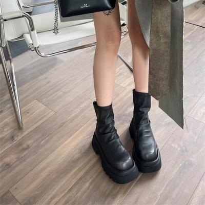 Small Versatile Niche Heightening Short Boots Women's 2025 Autumn New Retro Handsome Thick-soled British Style Thin Boots