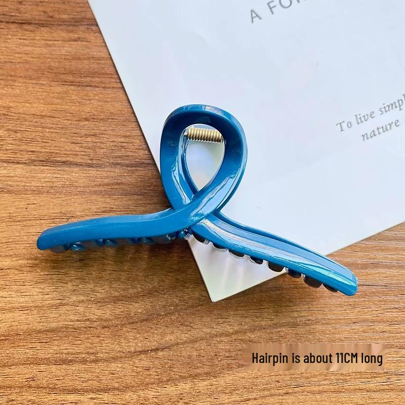 Large French Retro Claw Hair Clip for Elegant Women's Hairstyles.