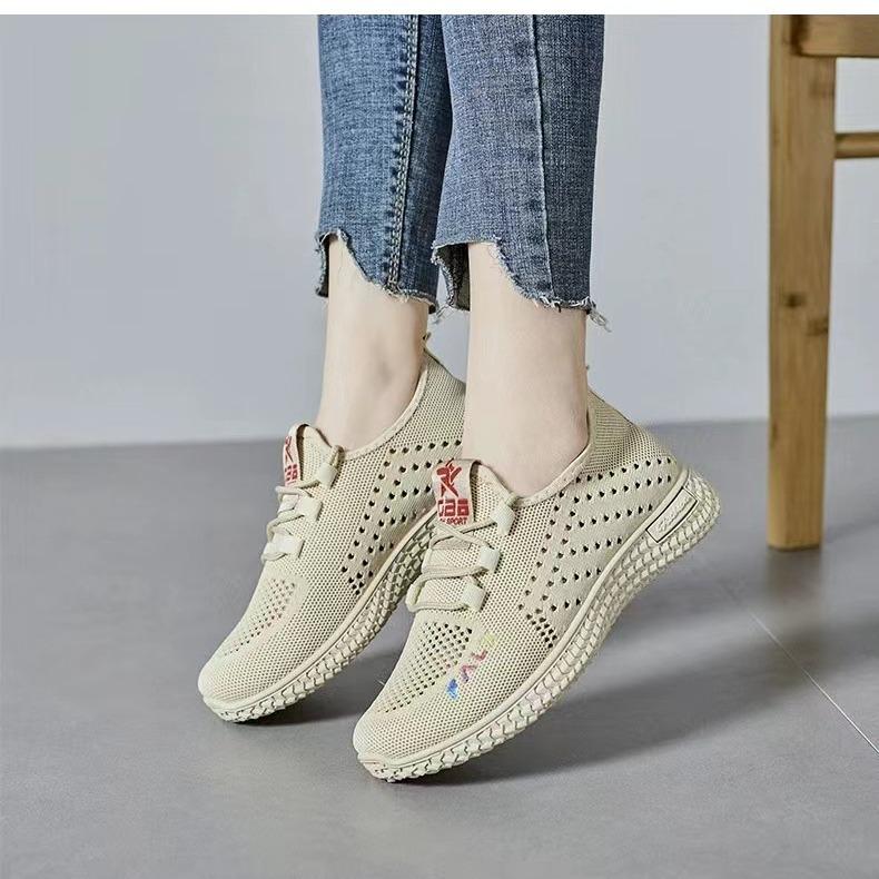 Fashion Summer 2025 Women Breathable Mesh Shoes Flying Knit Casual Hollow Mother Shoes Versatile Running Shoes