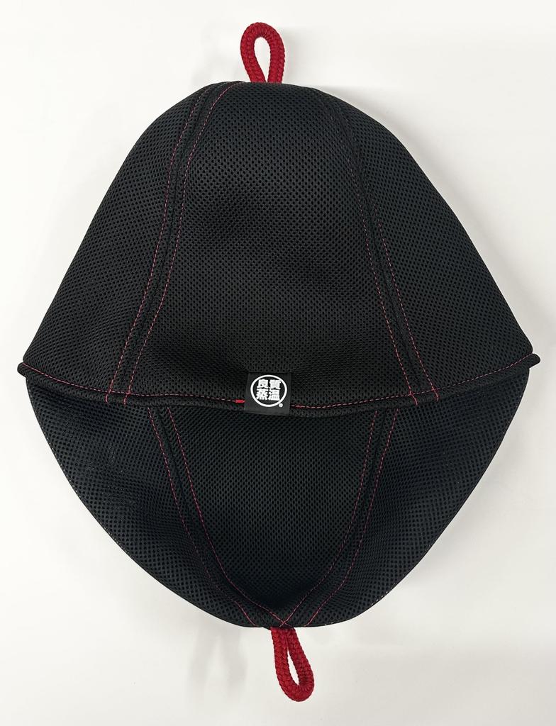 The black tag will be replaced with a new version in due course. Hard Black Red stitching Double Next generation 3-layer polyester mesh material