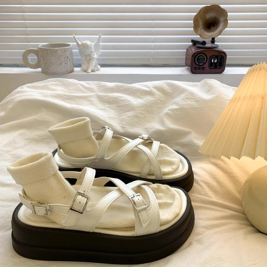 2025 summer new Korean version versatile non-slip beach Roman shoes silver niche muffin platform open-toed sandals women