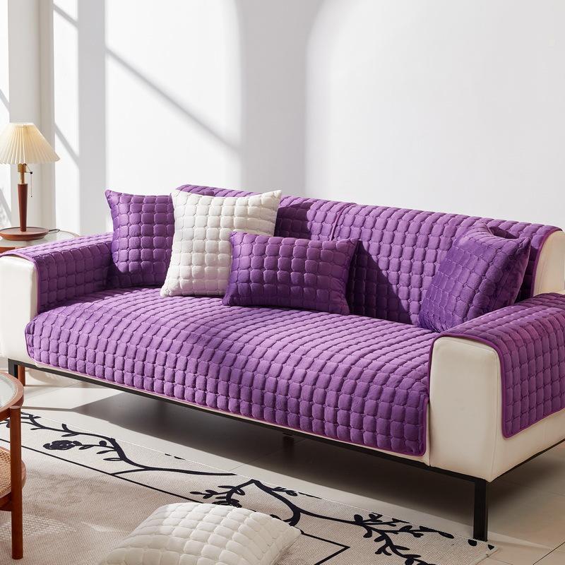 

Universal Plush Sofa Cushion For All Seasons, Plush Leather Non-Slip Thickened Seat Cushion, Simple And Modern All-Inclusive Sofa Towel Cover 70*70cm