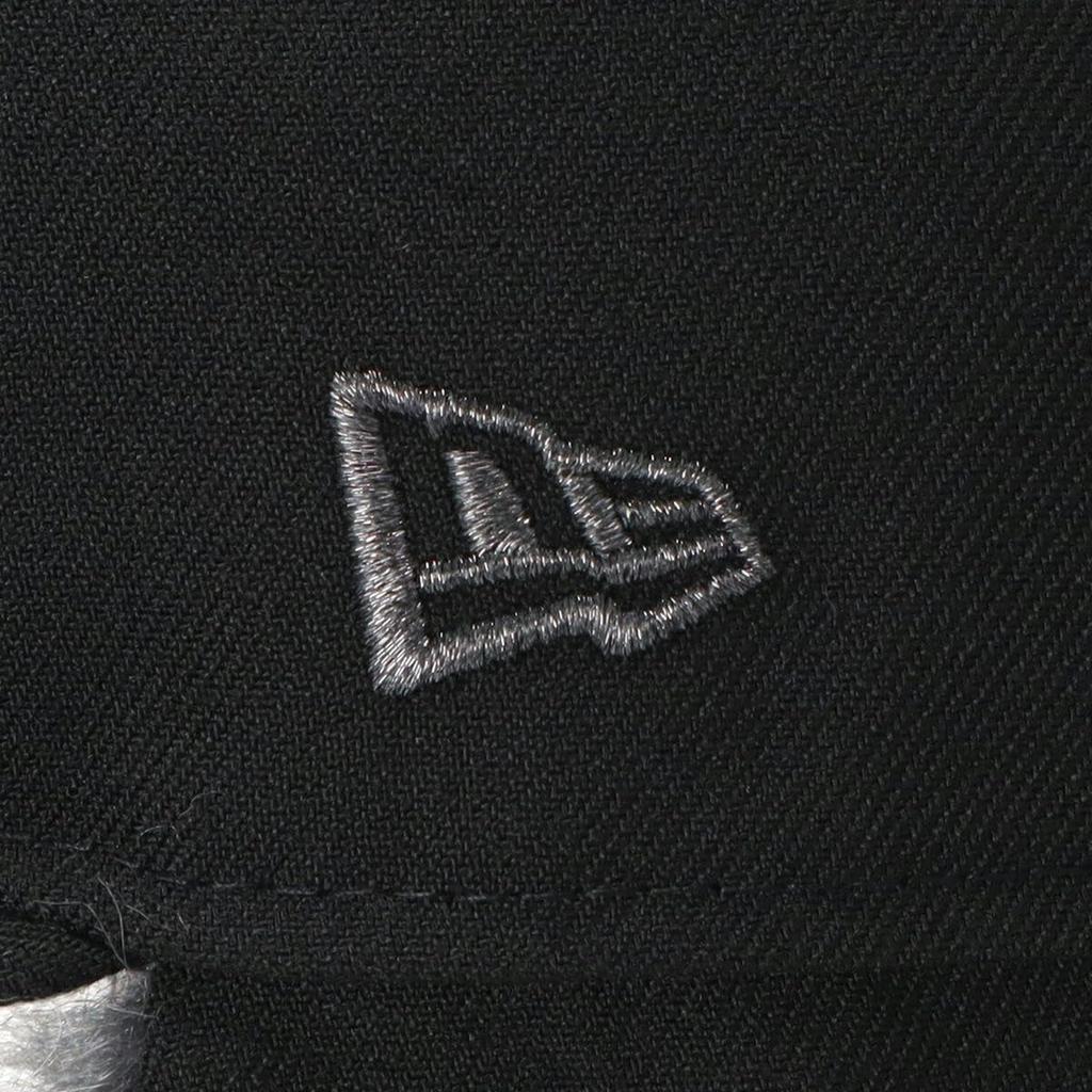 New Era Cap 59FIFTY Dogear Side Patch MLB Chicago Cubs Black 7 5/8