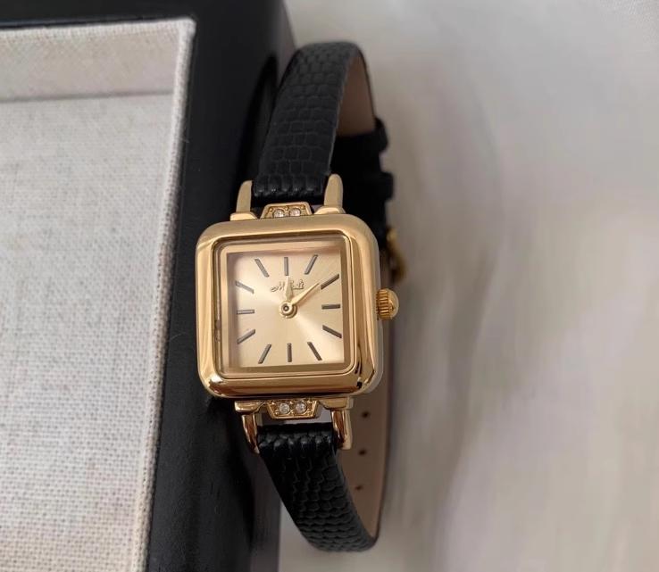 New Women'S Watch, Mini Small Dial, Square Case, Leather Strap, Ladies' Watch, Student Watch, Elegant Small Brown Watch.