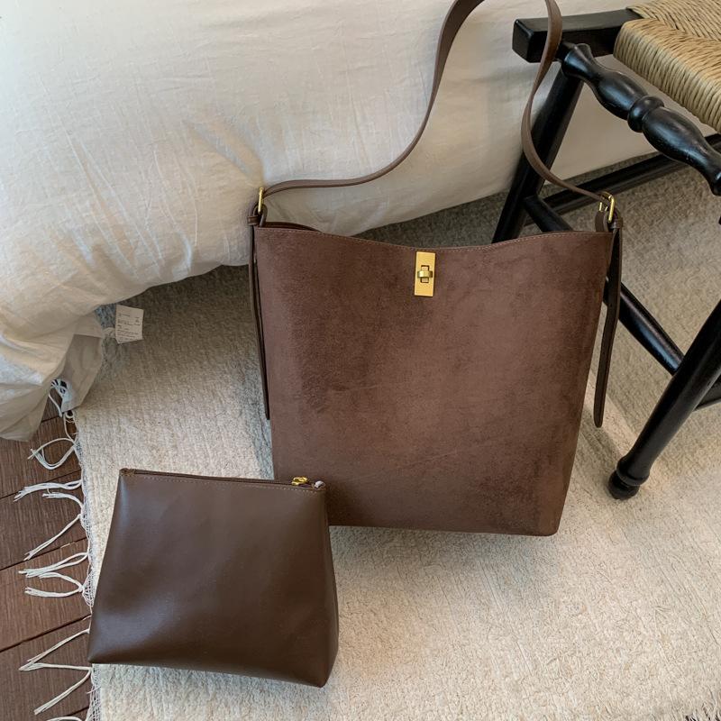 Beuteltasche Retro Wildleder Großraum Tragetasche Damen Herbst Neu Ein-Schulter Umhänge Mutter und Kind Tasche