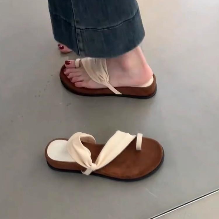 Soft leather version~ French retro fairy style vacation with skirt cool slippers female round head with simple Roman shoes