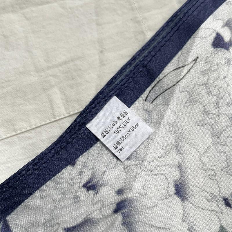 Elegant Floral Print Silk Scarf 68x68cm Lightweight Square Shawl Women Winter Office Chic Gift