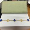 Vierblättriges Klee- und Fünfblüten-Armband mit rotem Achaten - Ein Geschenk für deine Freundin