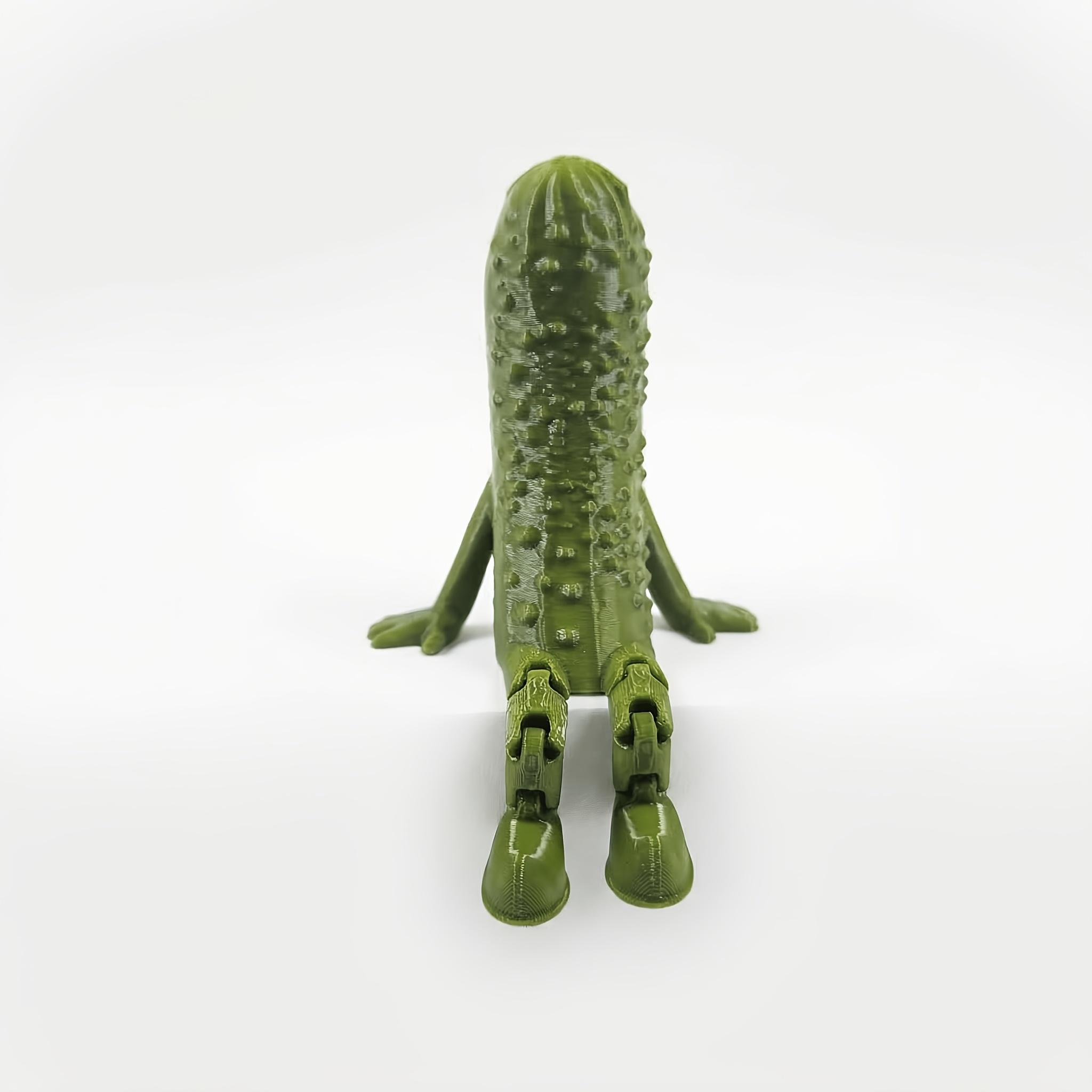 

Interesting Pickle Desktop Decoration Creative Small Sitting Statue,Cute Desktop Companion Decoration,Suitable for Home Office зелений