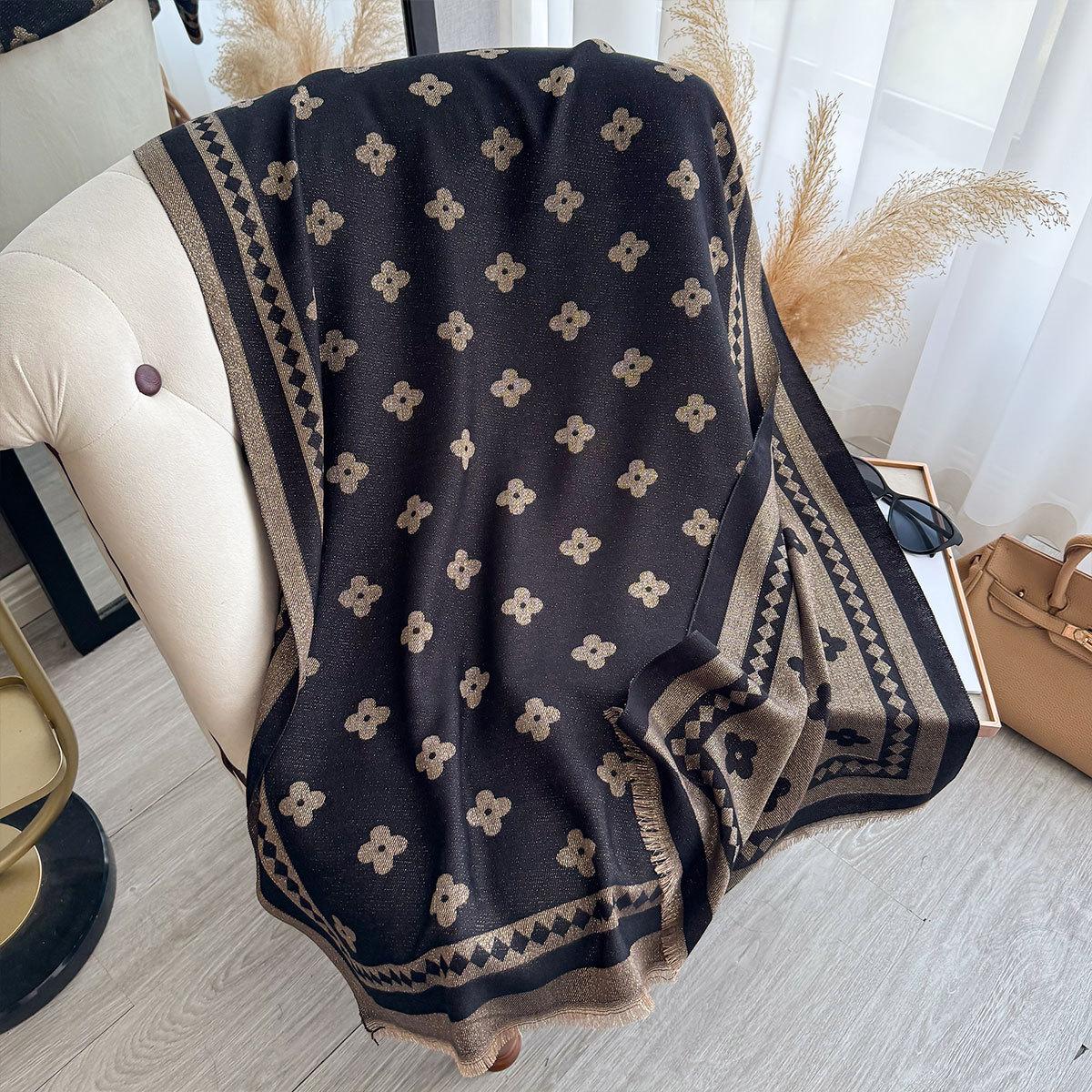 

Шарф Женский Зимний Новый С бахромой Шаль Фея Четырехлистный клевер Имитация кашемира Утепленный Теплый и Холодный Шарф 185*65cm чёрный