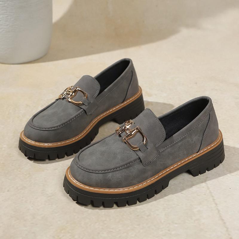 Women's Spring Thick-Soled Platform Slip-On Loafers With Metal Chain Detail, British Style.