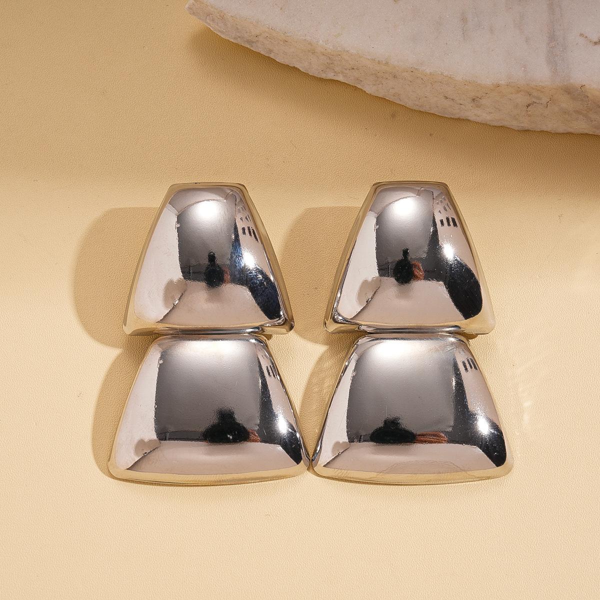 

European and American cold wind geometric trapezoidal mirror silver needle earrings personalized simple niche earrings