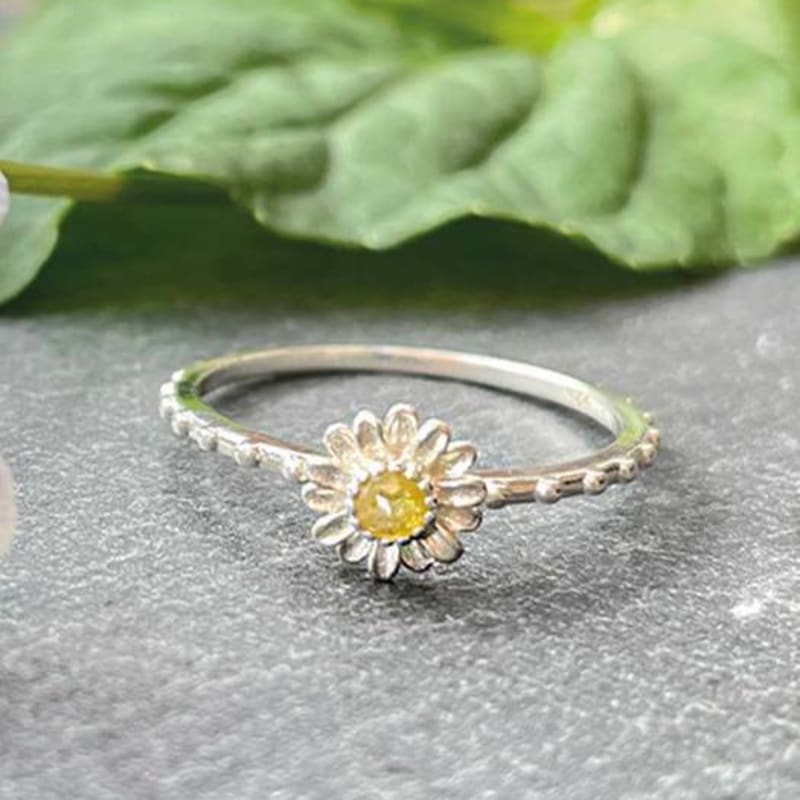 Ollia Natural Rough Diamond Daisy Blossom Silver Ring
