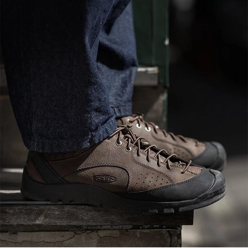 Fashion Black Genuine Leather Outdoor Walking Shoes Men Women Hiking Outdoor Casual Original High Quality Closed Toe Protection Sneakers