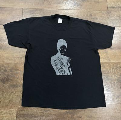 Na górę – T-shirty i koszulki