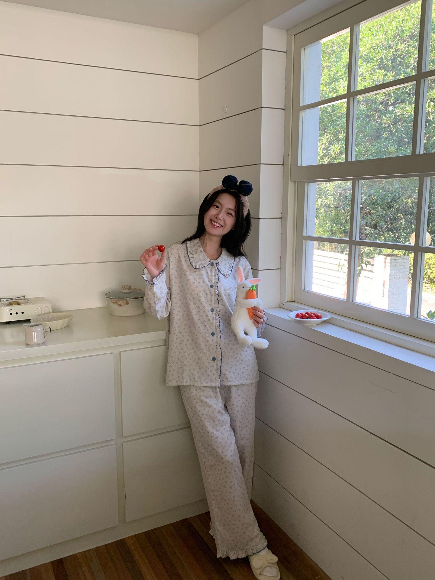 

Женский пижамный комплект в корейском стиле с цветочным принтом - Чистый хлопок, марля, Топ с длинным рукавом и брюки M (155-165CM, up to 115 jin)