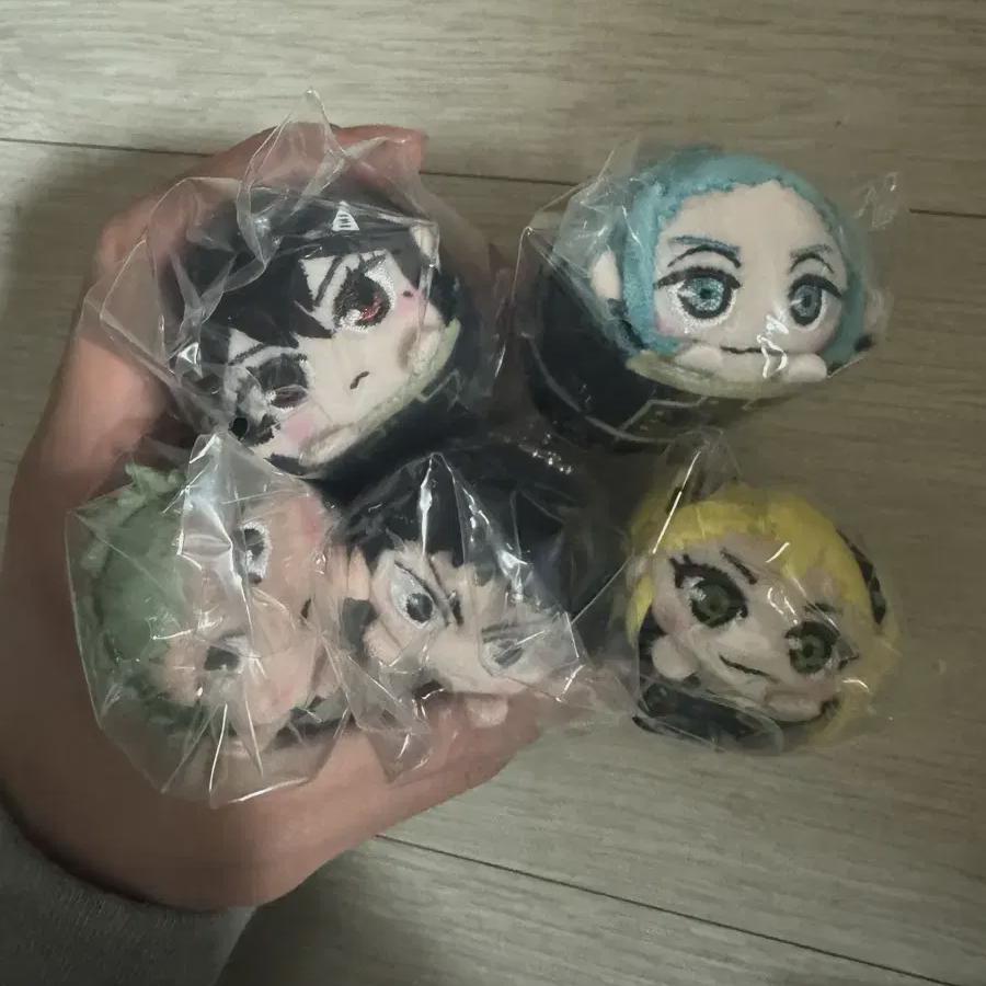 

Монстр Нет. 8 Мамэкорорин Мочимасу Партия