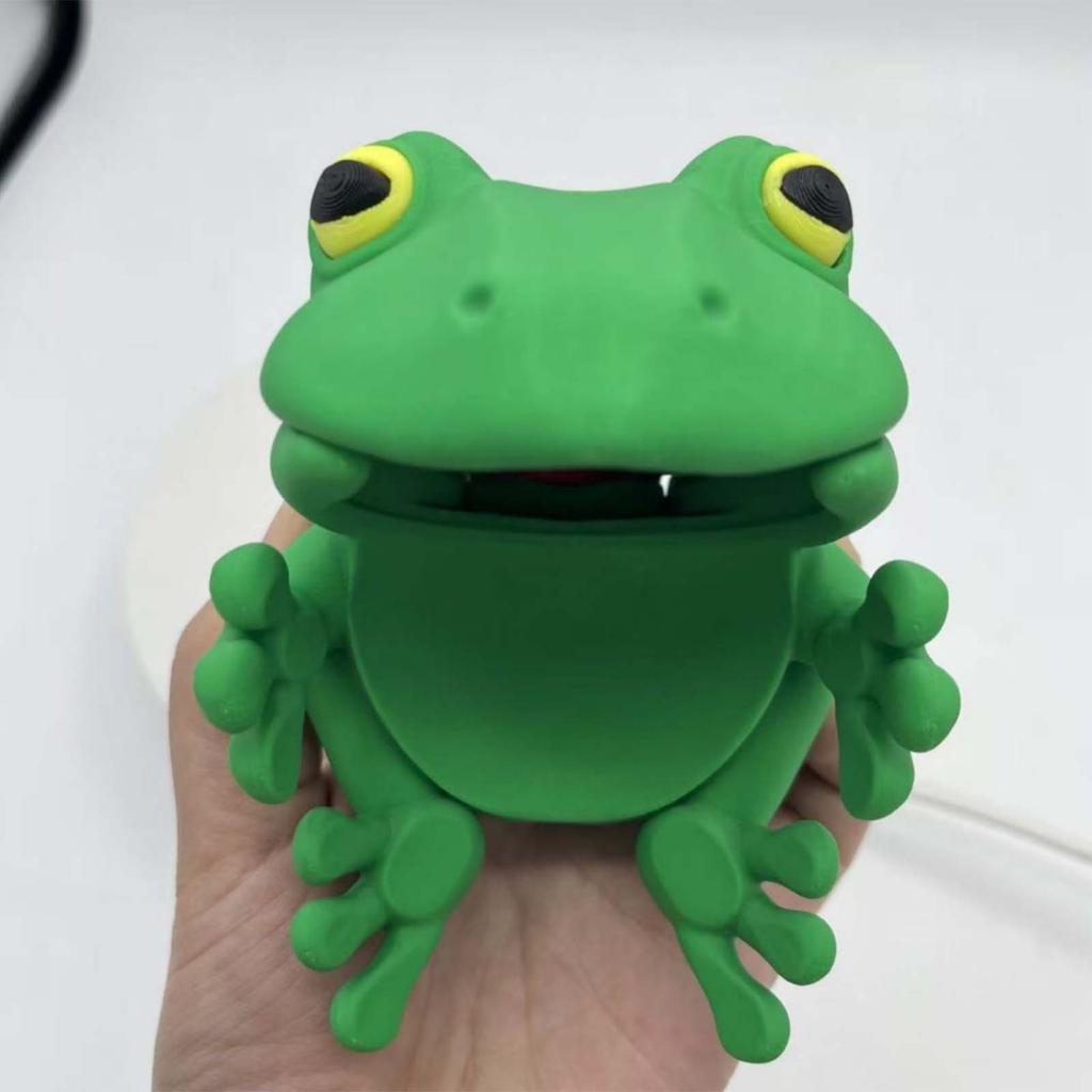 Reusable Frog Shape Can Lid Seal Cover for Soda Beer Bottles Leak Proof Flexible Silicone Material Fits Standard Can Sizes