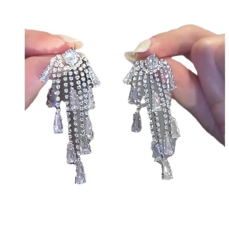 Shiny Cubic Zirconia Star Tassel Earrings - Silver Needle Luxury Fashion for Women