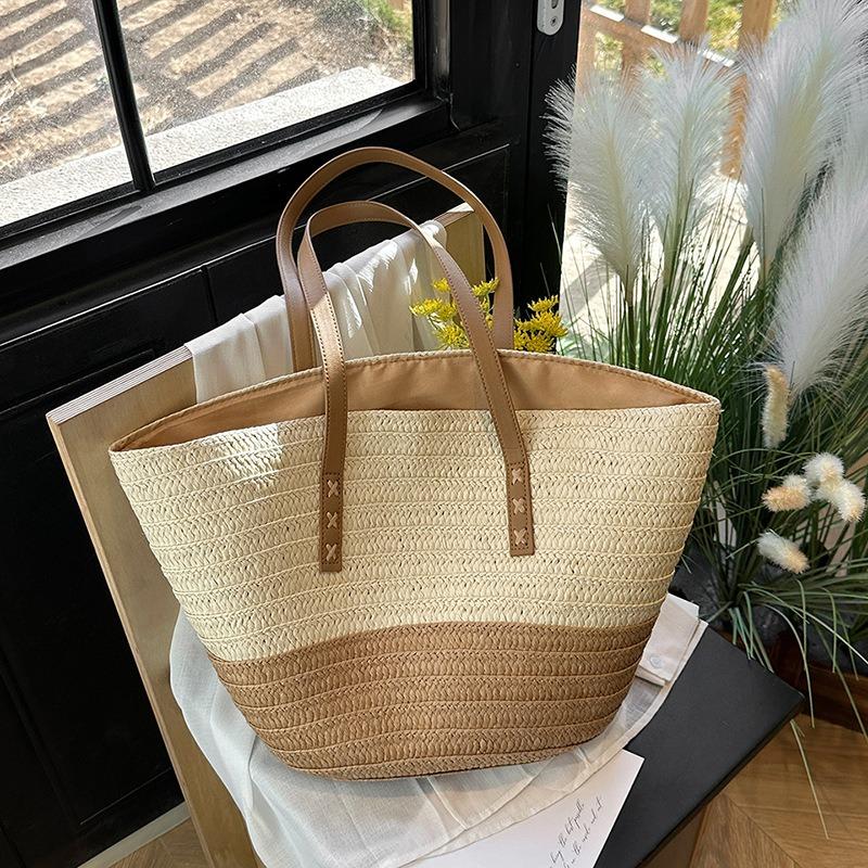 Retro Stroh gewebte Tasche Damen neue Sommer Mode Schultertasche gewebte Strandtasche große Kapazität Tragetasche
