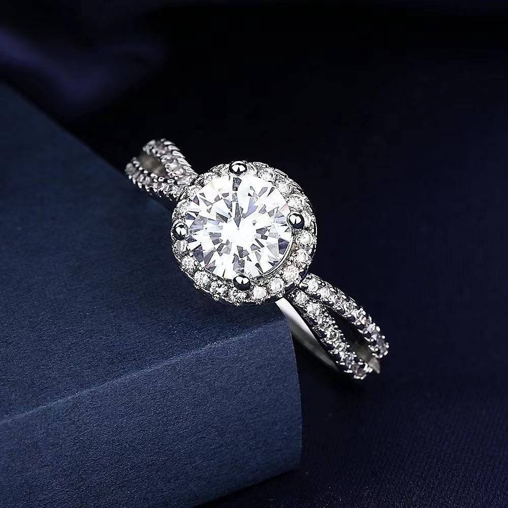 TikTok Influencer Inspired Moissanite Six-Prong Wedding Ring for Women - One Carat Jewelry