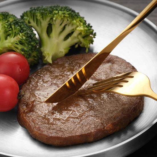 Sada příborů do západní restaurace Nerezová sada jídelního nádobí pro 6 osob Nerezové jídelní náčiní pro rodinné oslavy